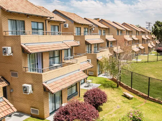 City Lodge Hotel Eastgate EXTERIOR