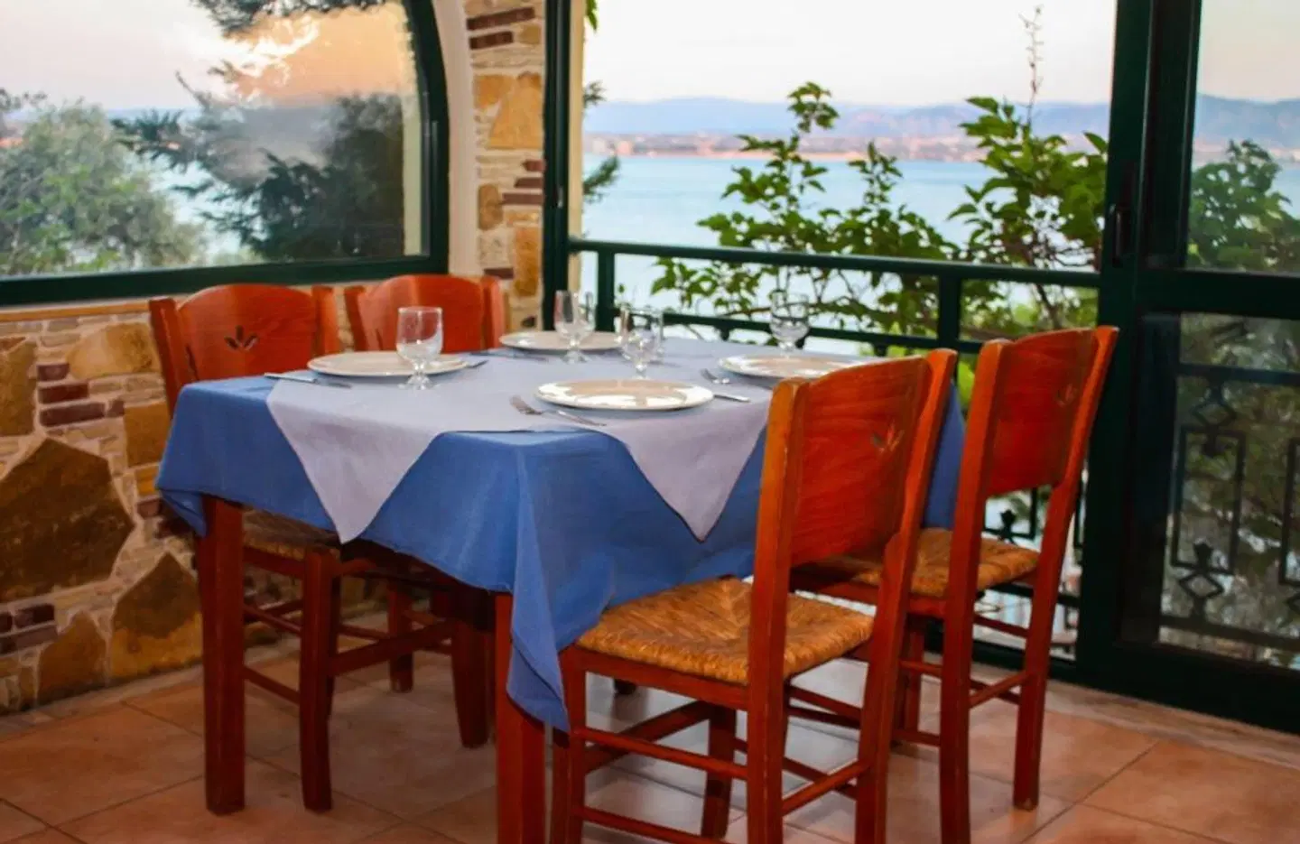 Pappas Hotel Restaurant