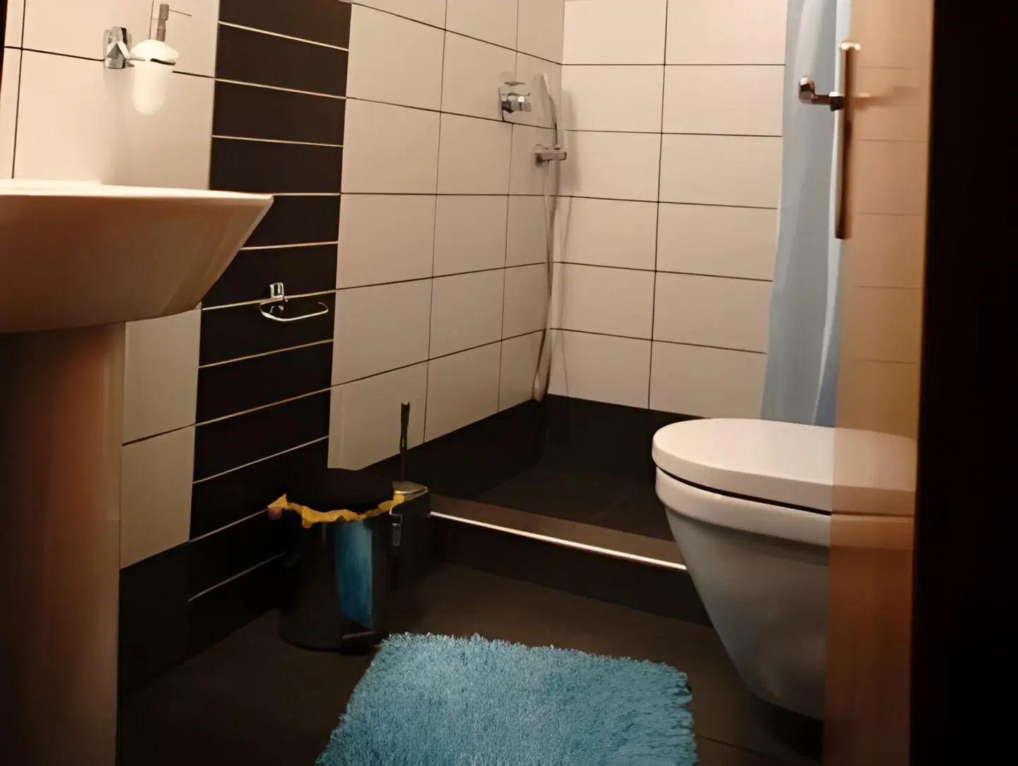 Blue Dream Hotel Badezimmer