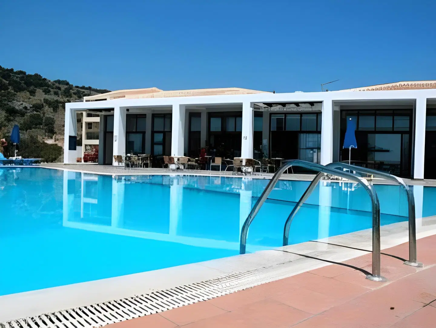 Asteris OUTDOOR_POOL