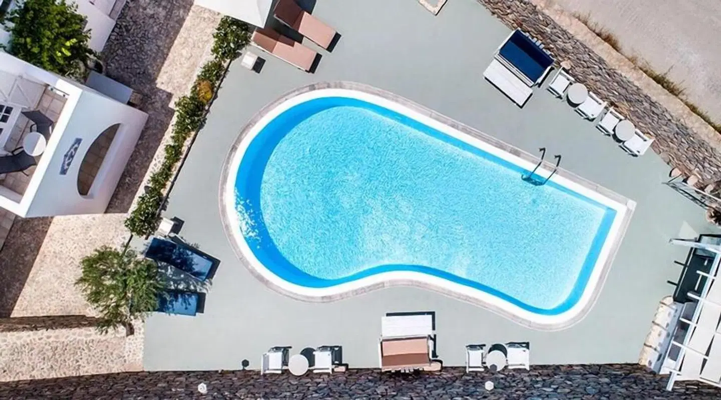 LavaRock Santorini MODEL_IMPRESSION