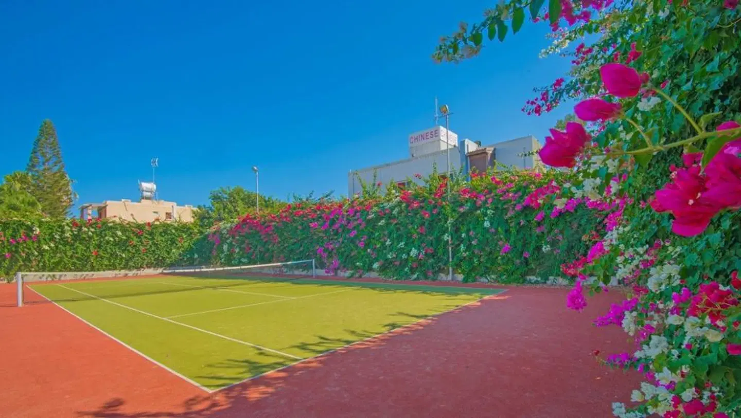 Marlita Beach Hotel Apartments Garten