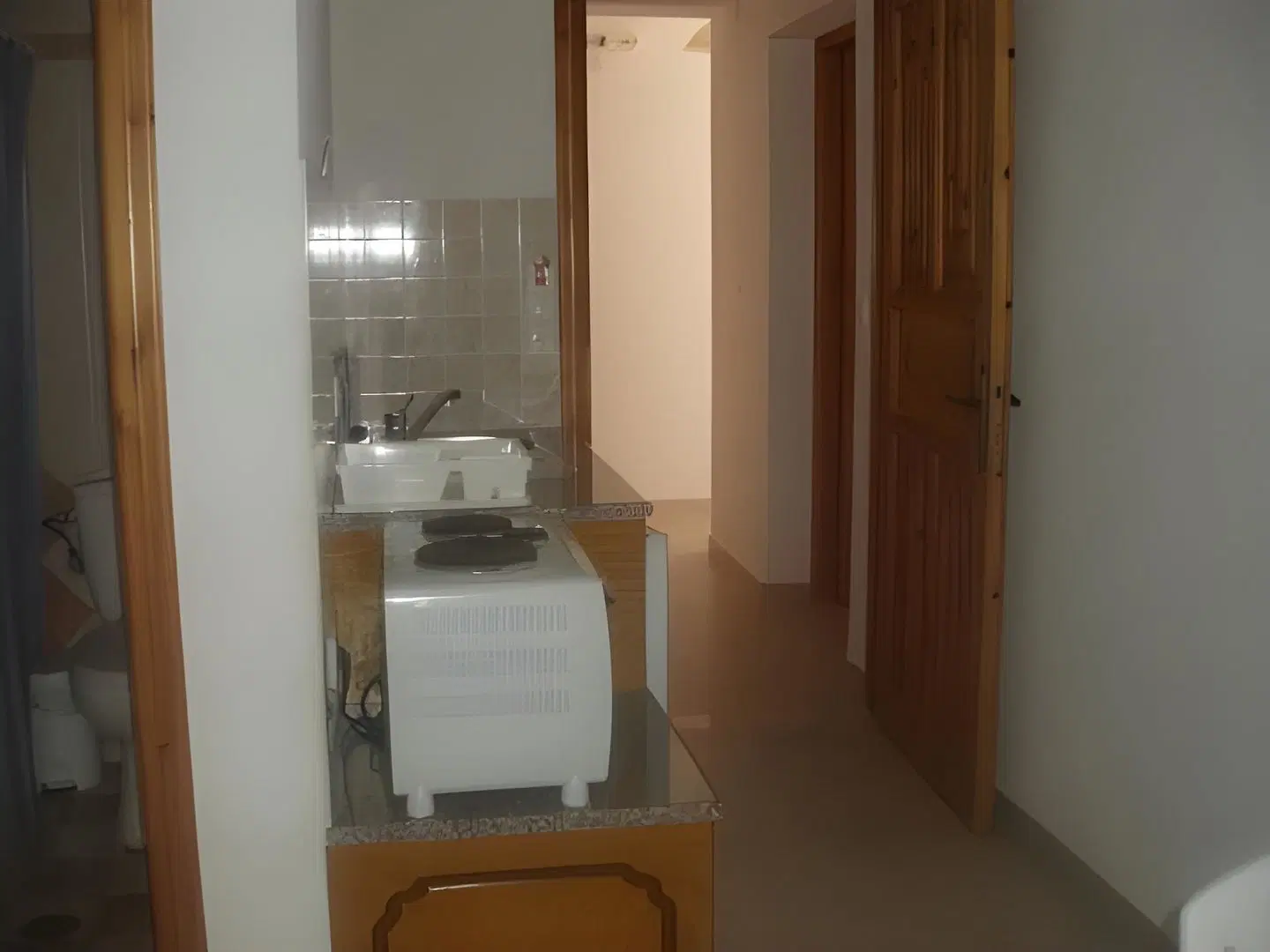 Hellen Studios ROOM_EXAMPLE