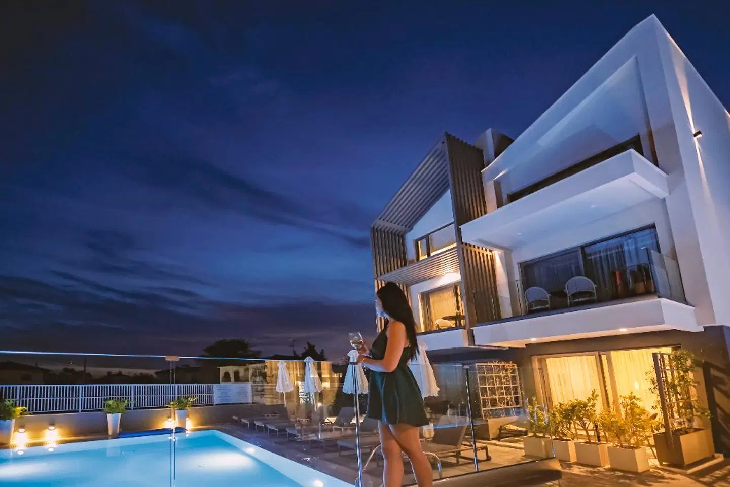 Serenity Suites OUTDOOR_POOL