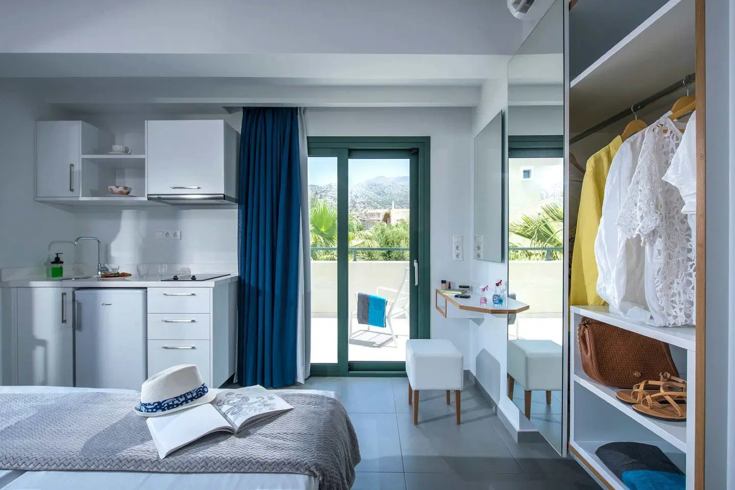 Kristalli Hotel Apartments ROOM_EXAMPLE