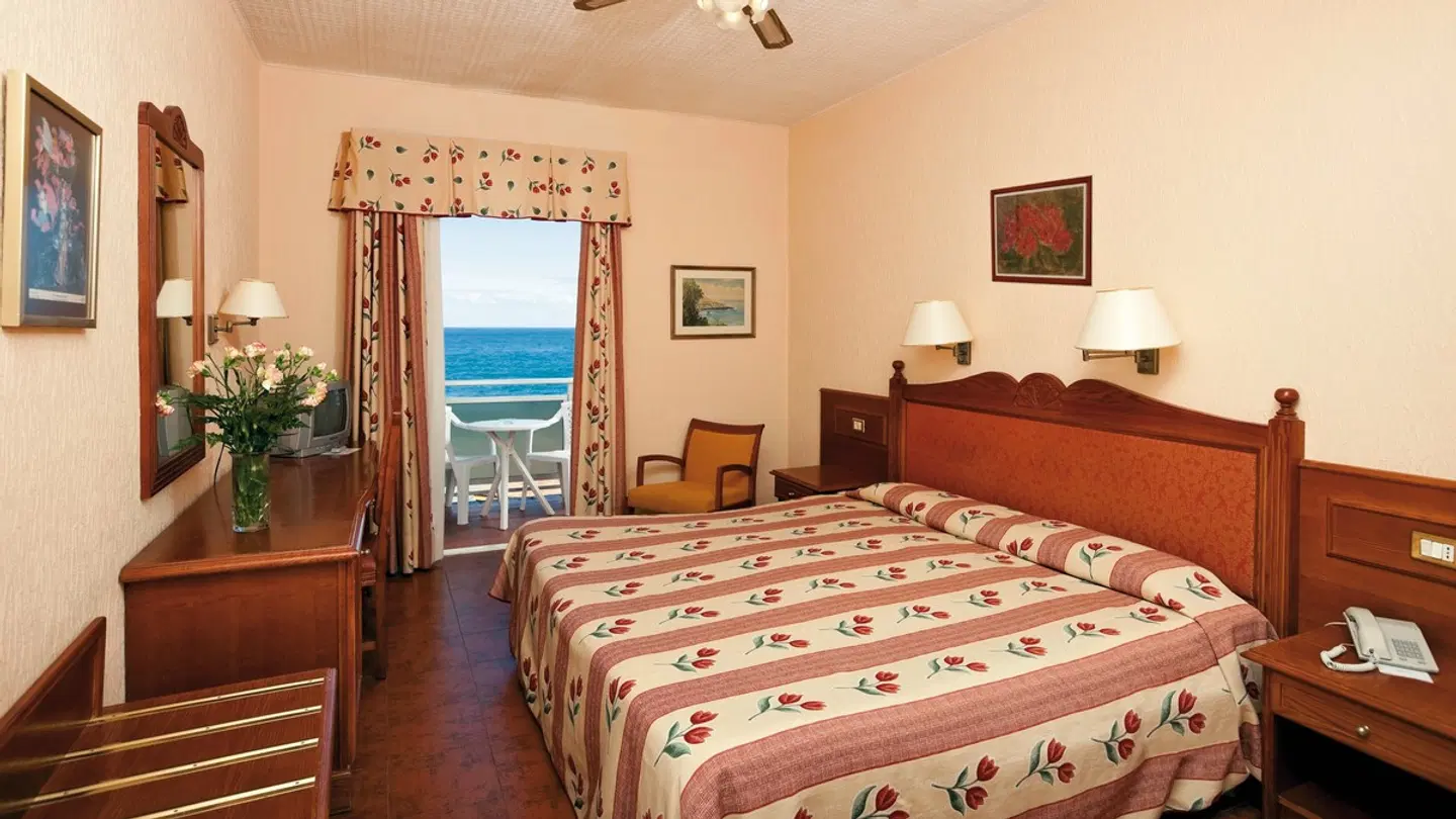 Monopol ROOM_EXAMPLE