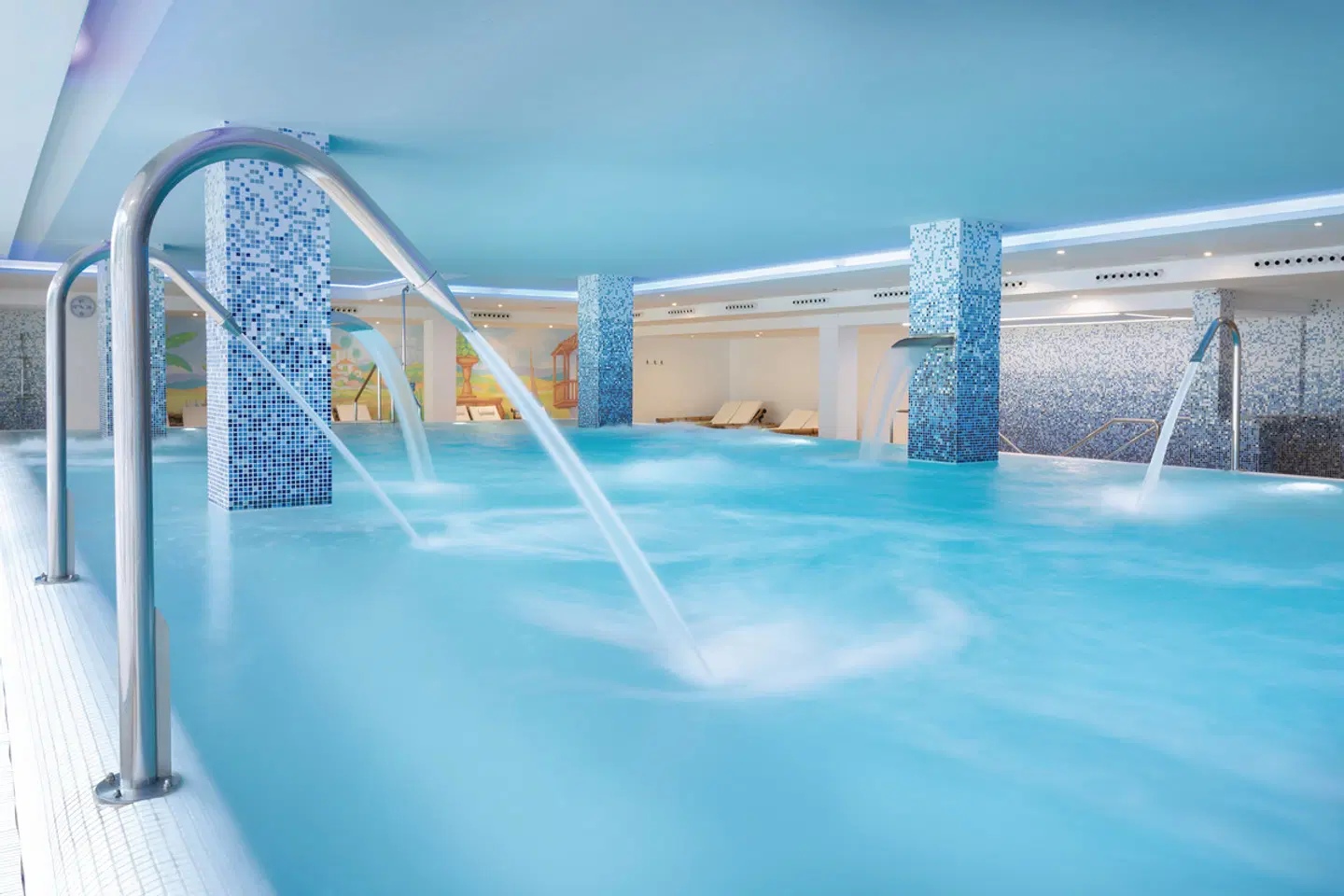 Alexandre Hotel Troya Hallenbad