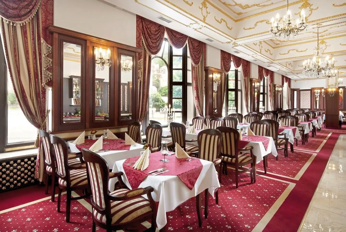 Excelsior Restaurant