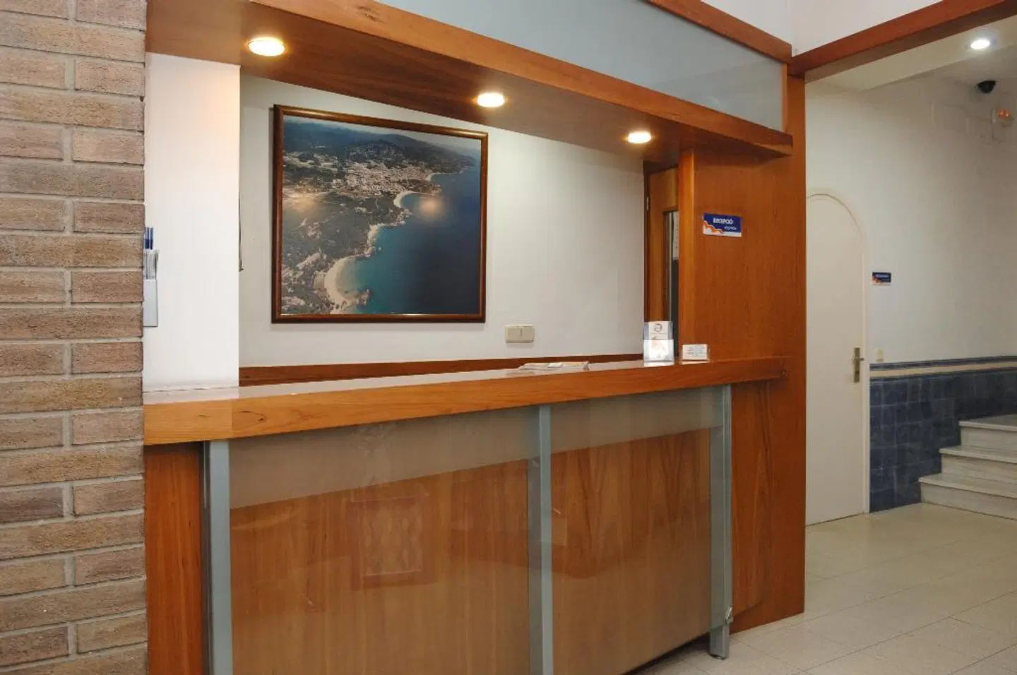 Almirall Apartaments ROOM_EXAMPLE