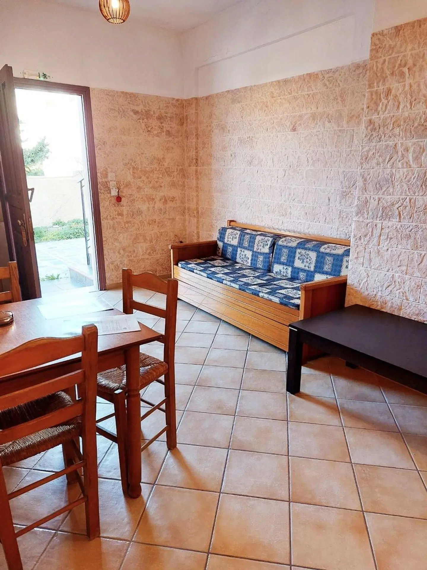 Stella Apartments ROOM_EXAMPLE