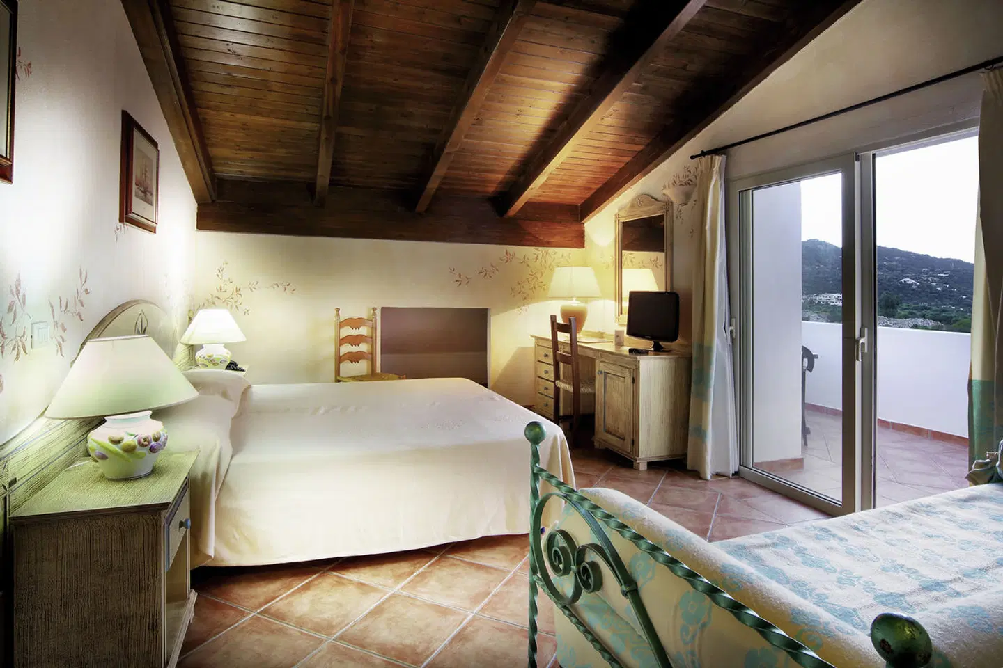 Colonna Beach Hotel ROOM_EXAMPLE