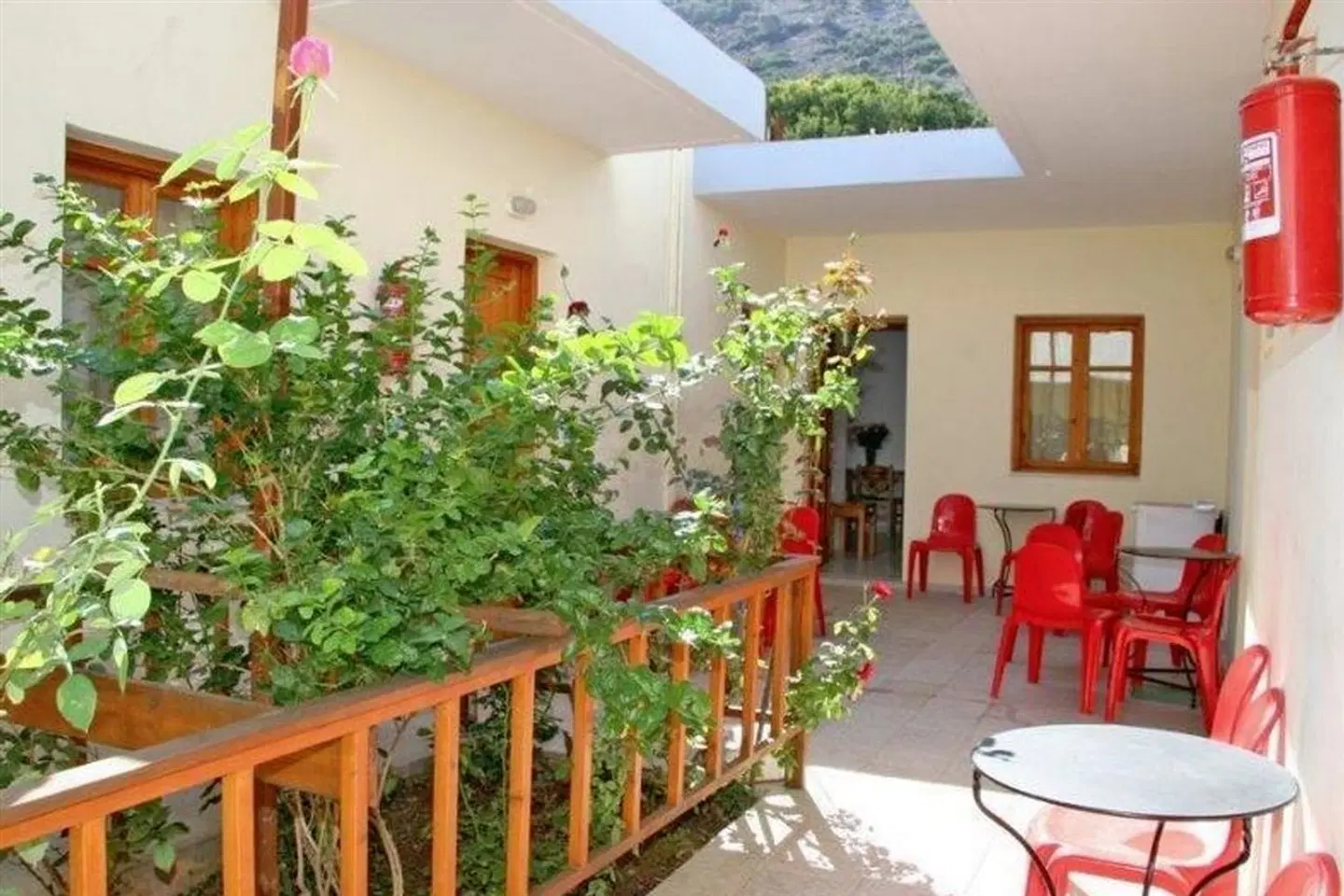 Litsa Efi LOUNGE_LOBBY