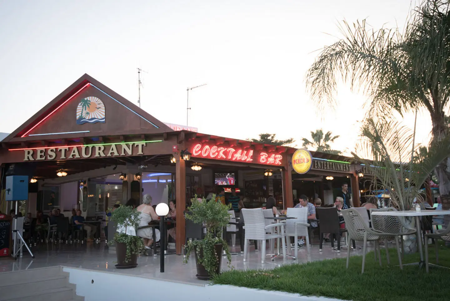 Loutsiana Hotel Apts EXTERIOR