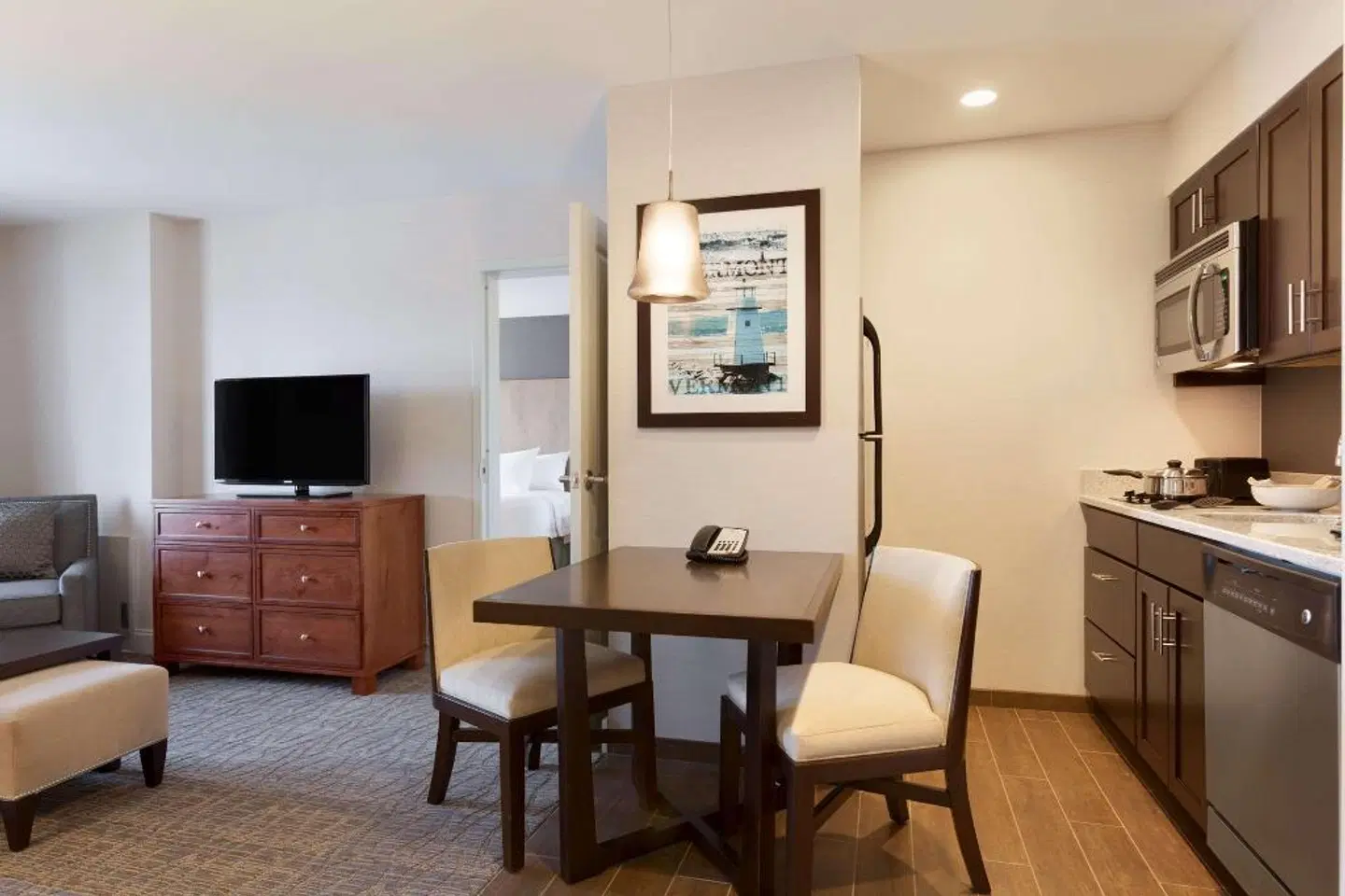 Homewood Suites by Hilton Burlington ROOM_EXAMPLE