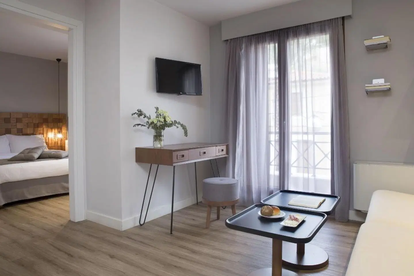 Apollon Library Suites ROOM_EXAMPLE