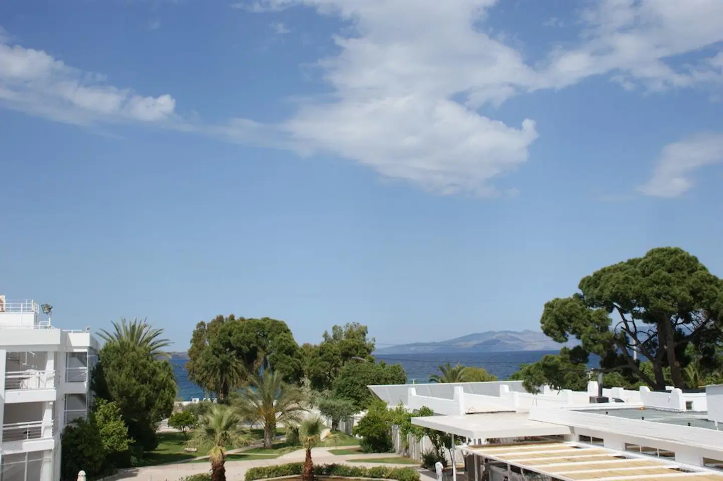 Marathon Beach Resort Terrasse