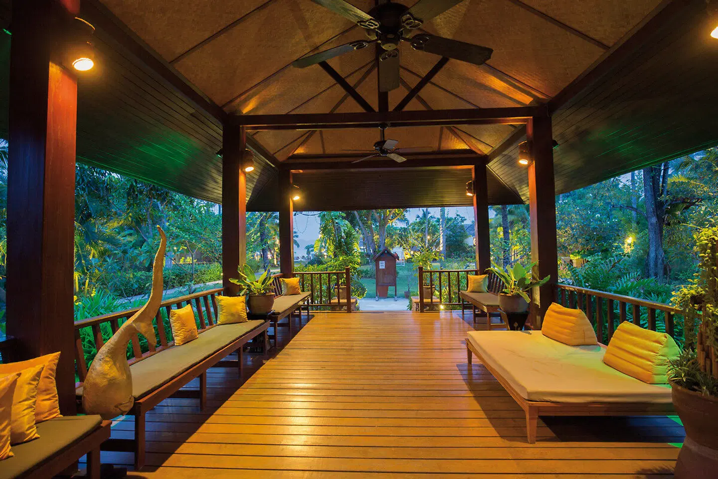 Bandara Spa Resort & Pool Villas, Samui LOUNGE_LOBBY