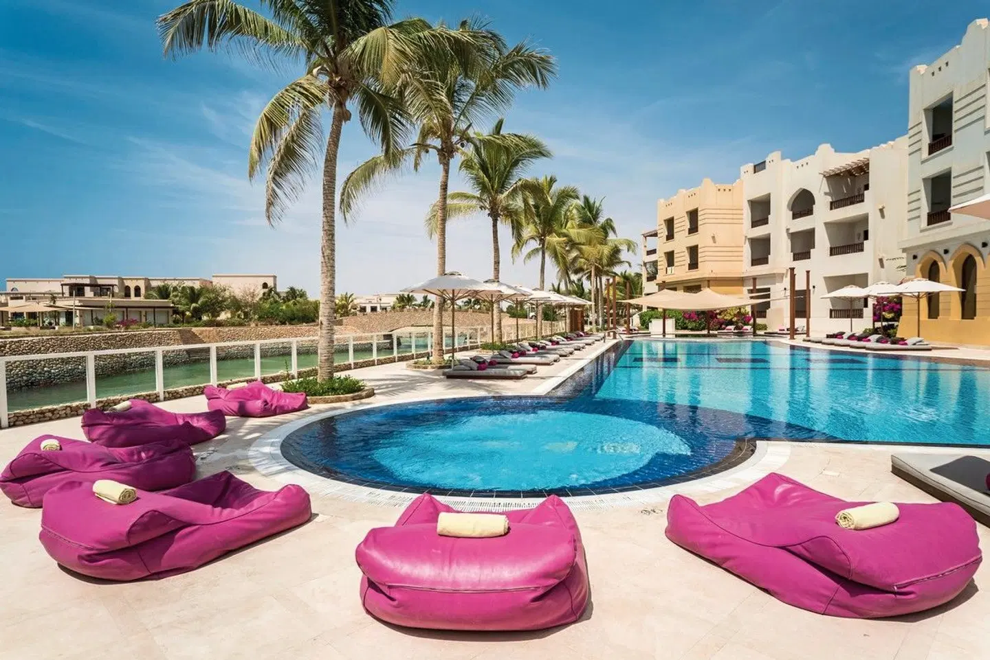Juweira Boutique Hotel OUTDOOR_POOL