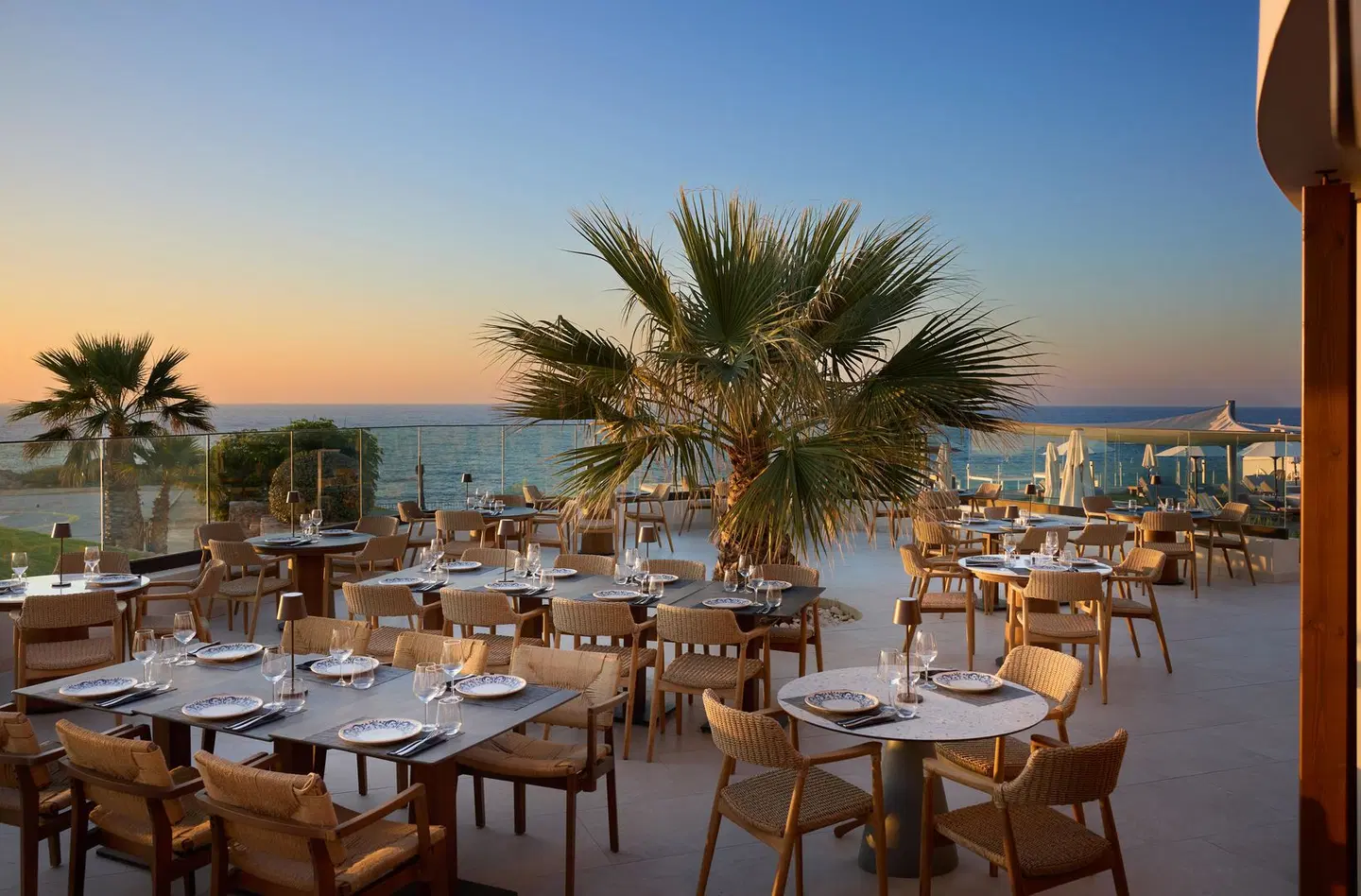 Isla Brown Chania Resort, Curio Collection by Hilton Restaurant