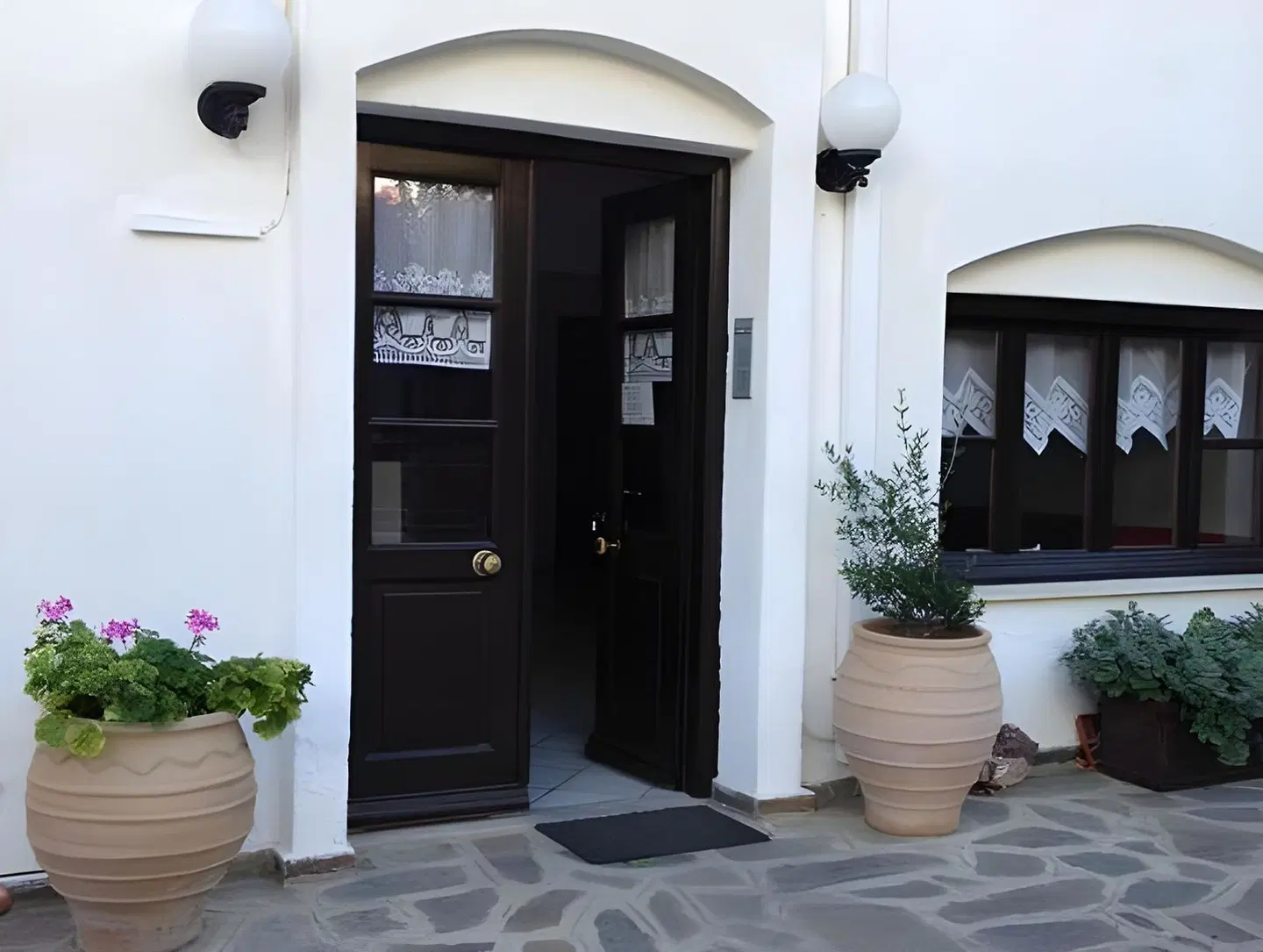 Oinoi Hotel EXTERIOR