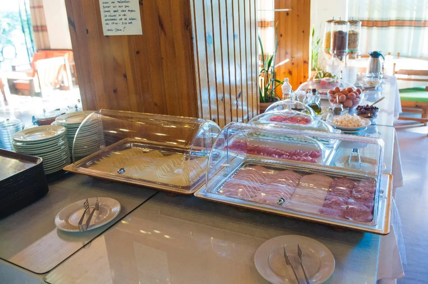 Hotel International ROOM_EXAMPLE