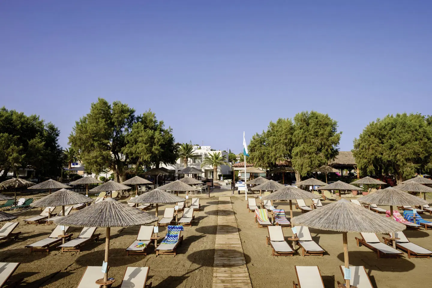 Atlantica Amalthia Beach Hotel Strand