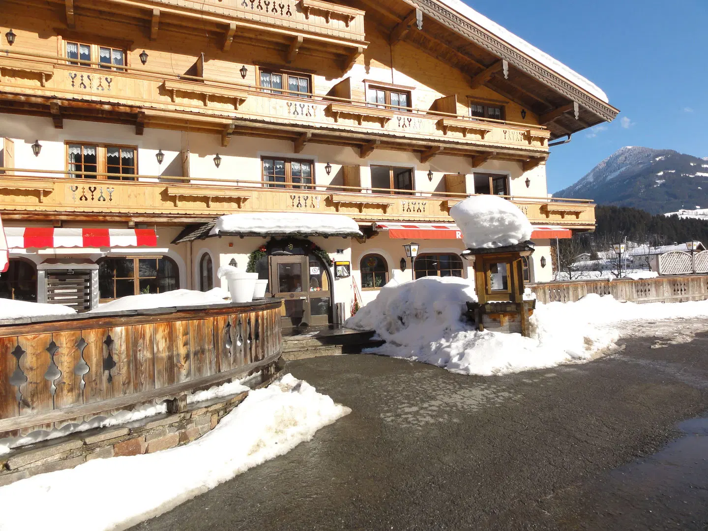 Alpenhof Terrasse