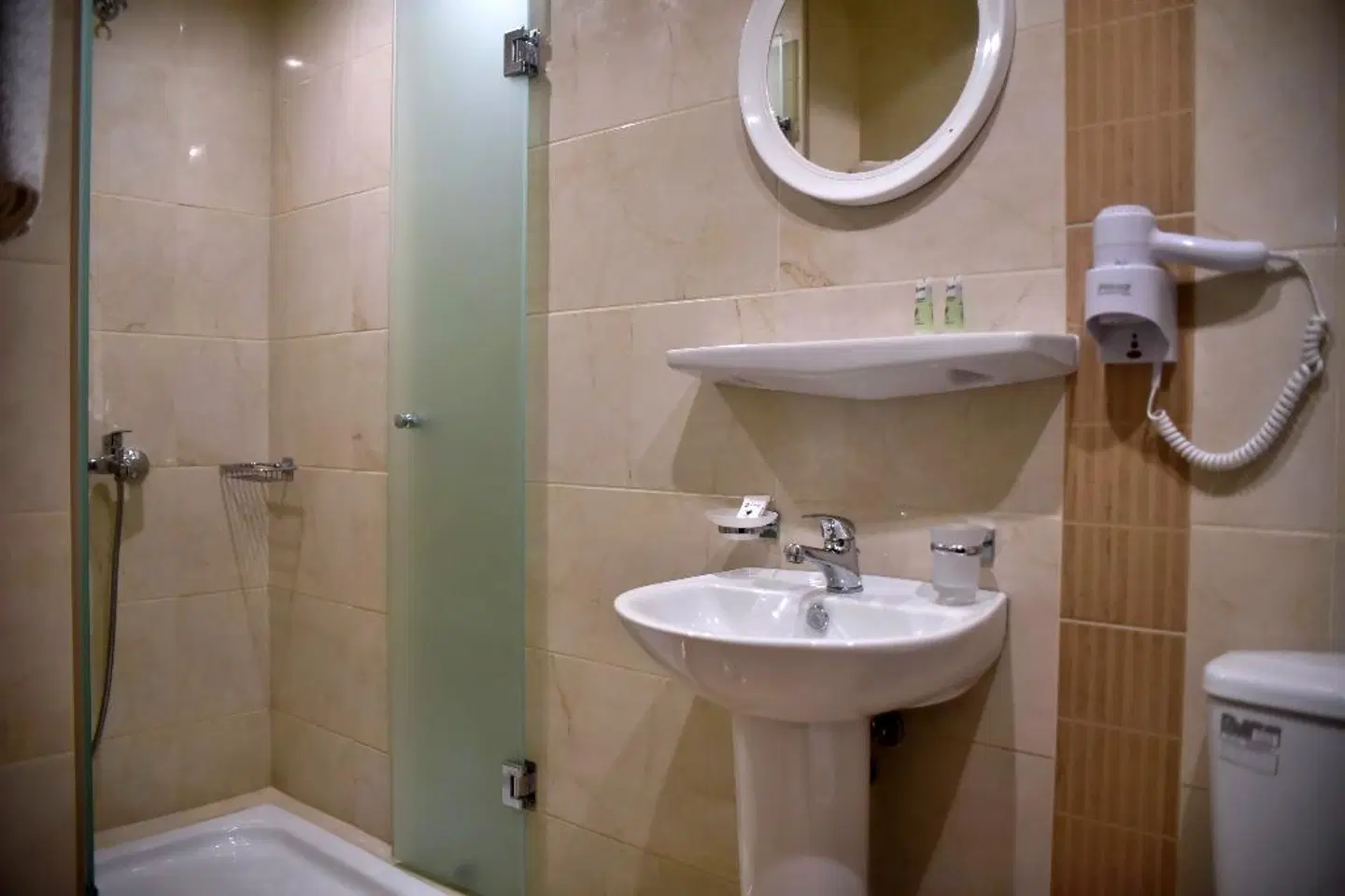 24 Seven Boutique Hotel Badezimmer