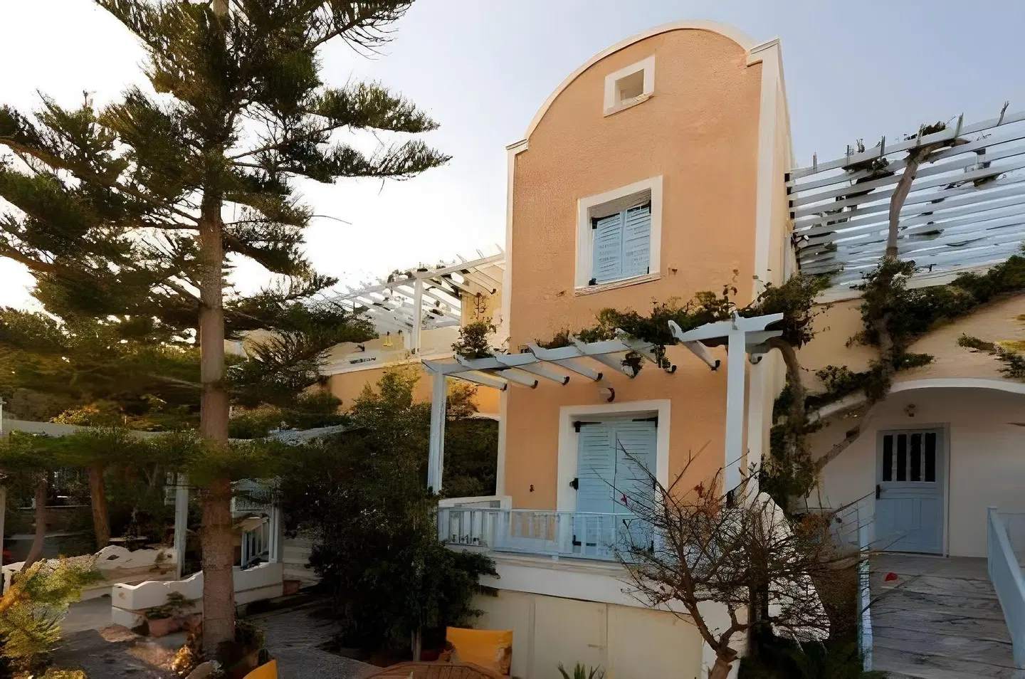 Sellada Apartments EXTERIOR