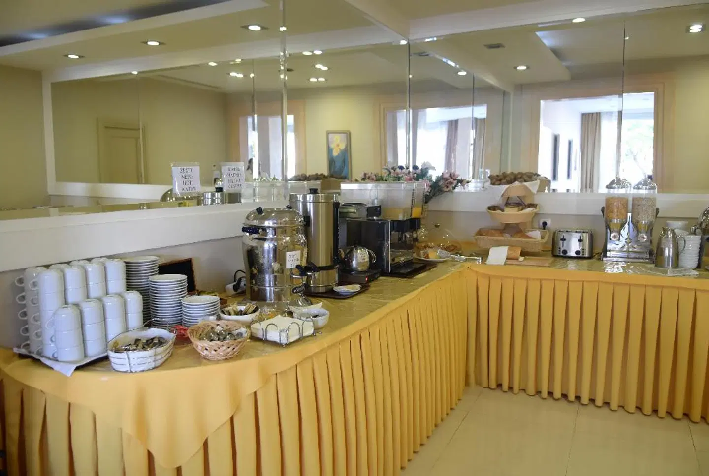 Blue Sea Hotel Restaurant