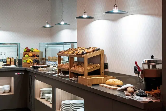 Catalonia Gran Vía Madrid - inkl. Fußball-Ticket Real Madrid Restaurant