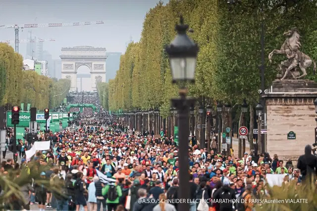 NOVOTEL Paris Centre Bercy - inklusive 1 Startnummer Paris Marathon Tiere