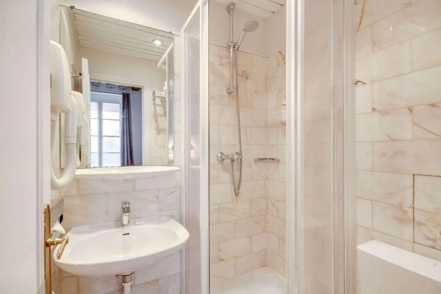 Sercotel President Badezimmer