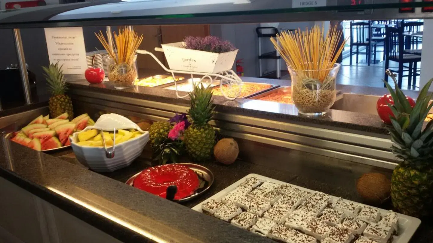 Happy Days Hotel Restaurant