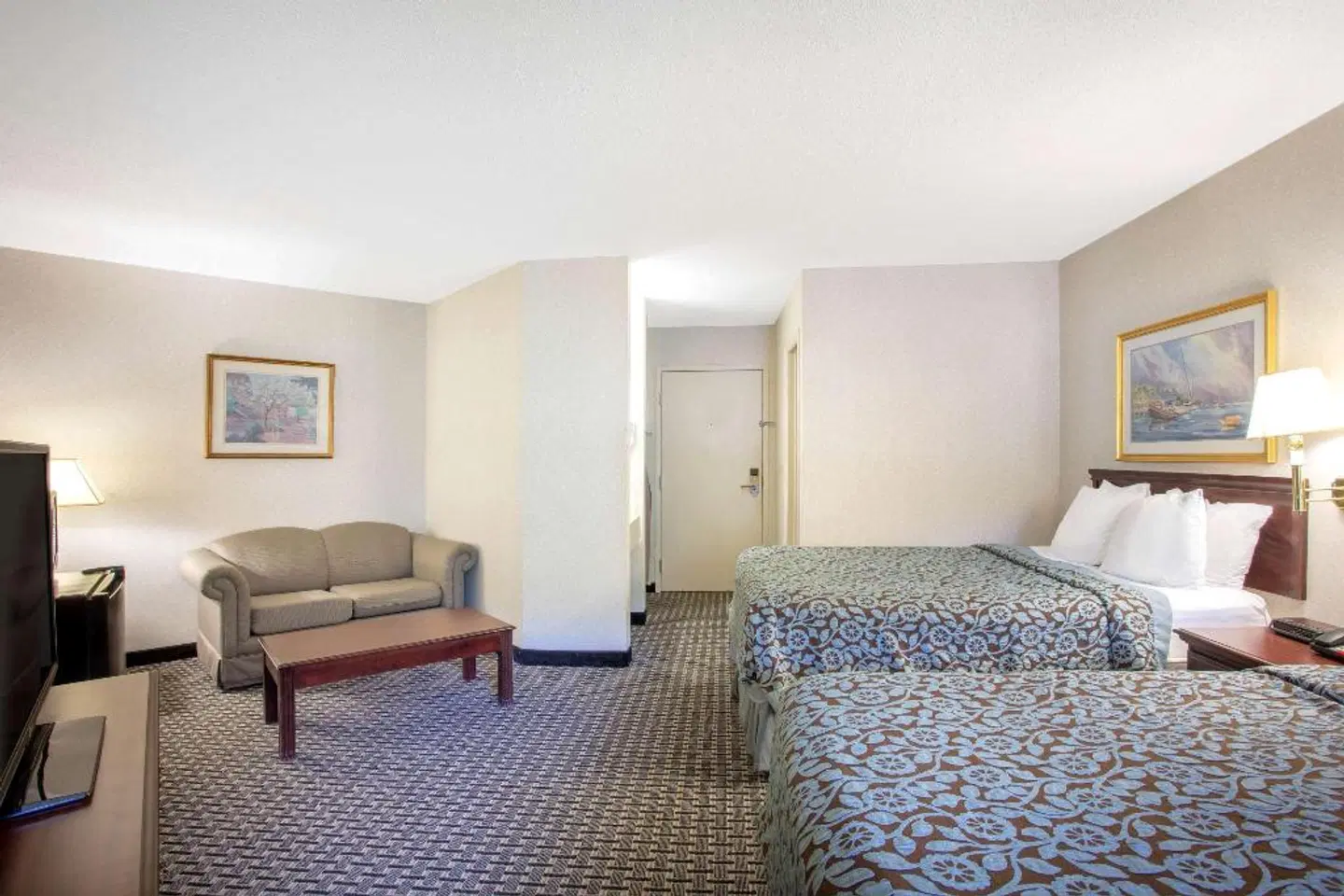 Days Inn by Wyndham Mystic ROOM_EXAMPLE