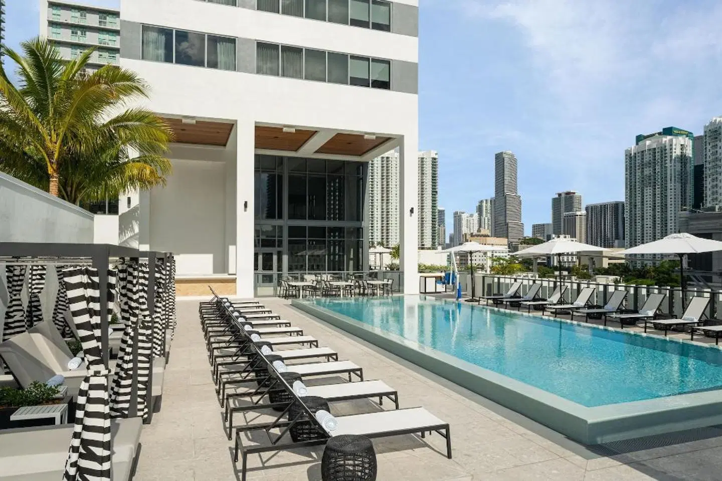Element by Westin Miami Brickell OUTDOOR_POOL
