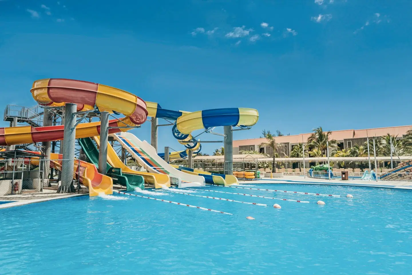 Crystals Beach Resort Belle Mare OUTDOOR_POOL
