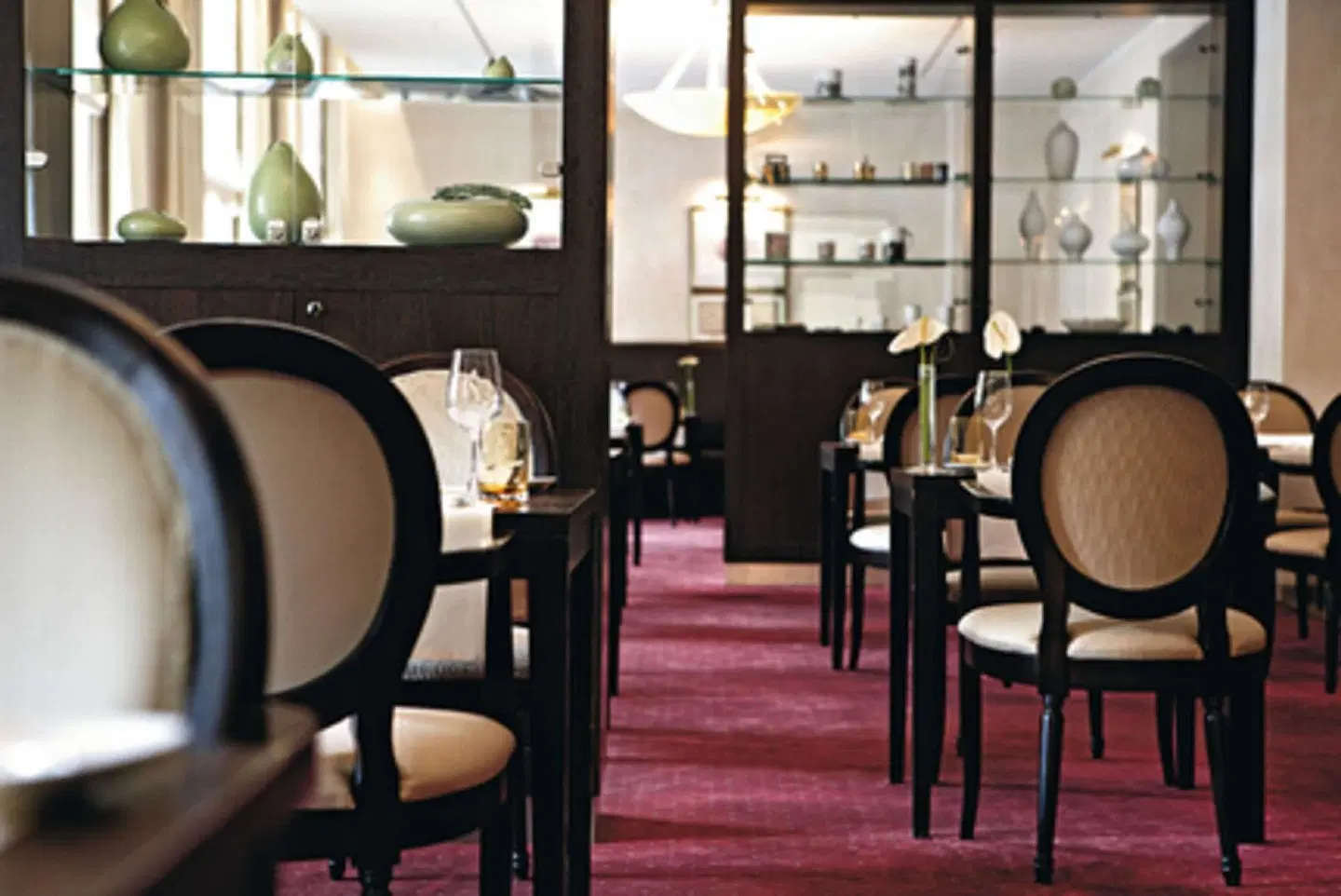 Metropolitan Hotel by Flemings Bar