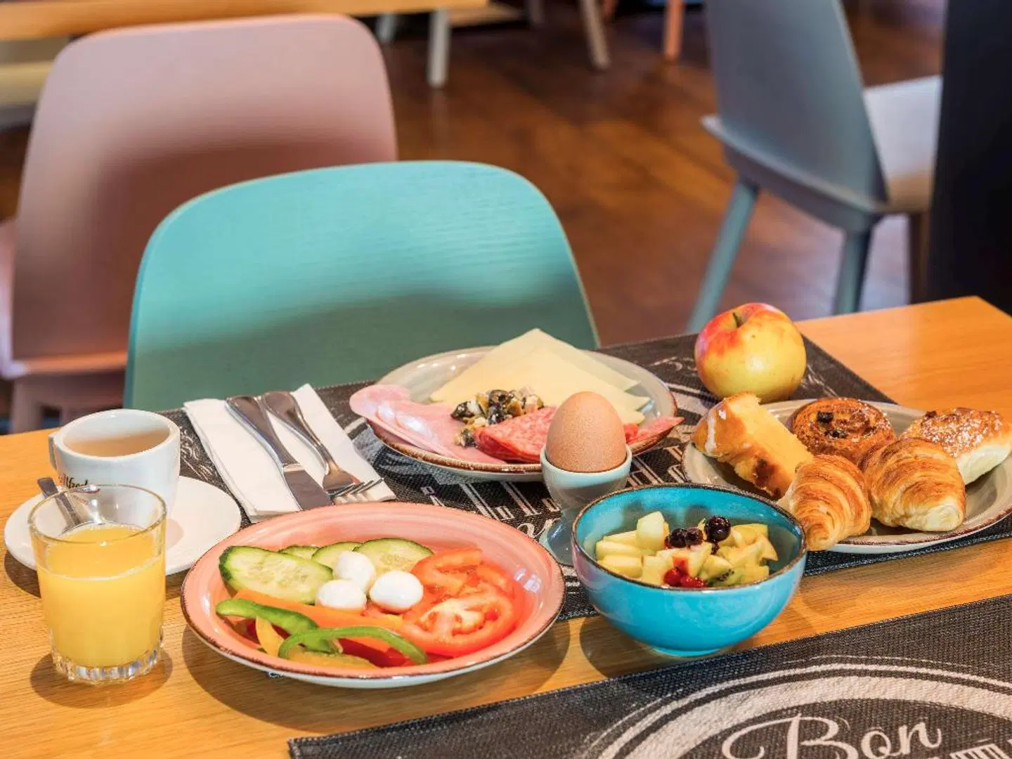 Mercure Berlin Zentrum PEOPLE