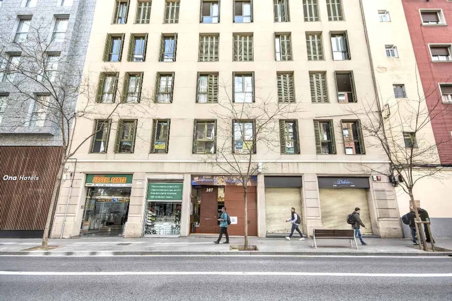 Pierre & Vacances Barcelona Sants EXTERIOR