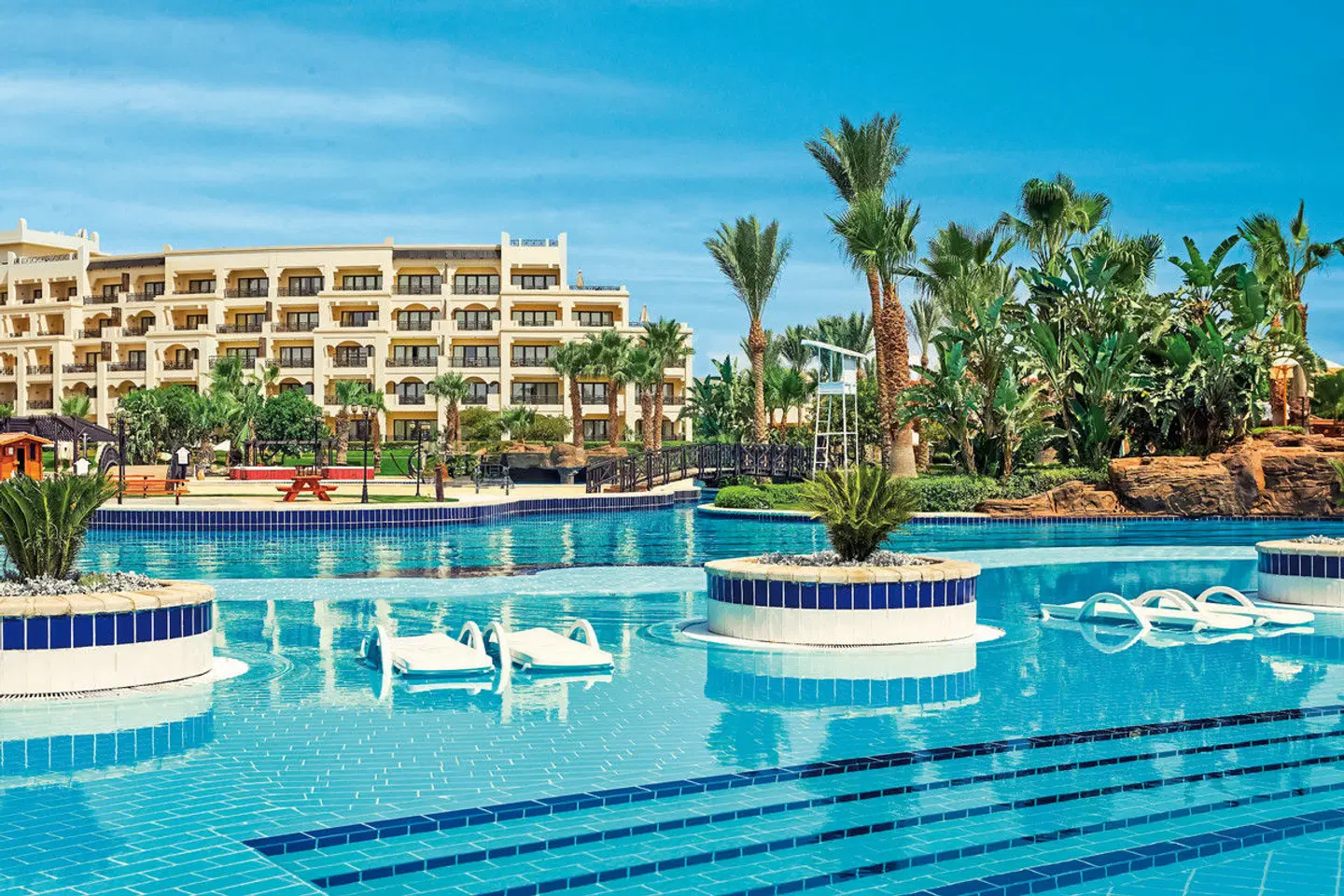 Steigenberger ALDAU Beach Hotel OUTDOOR_POOL