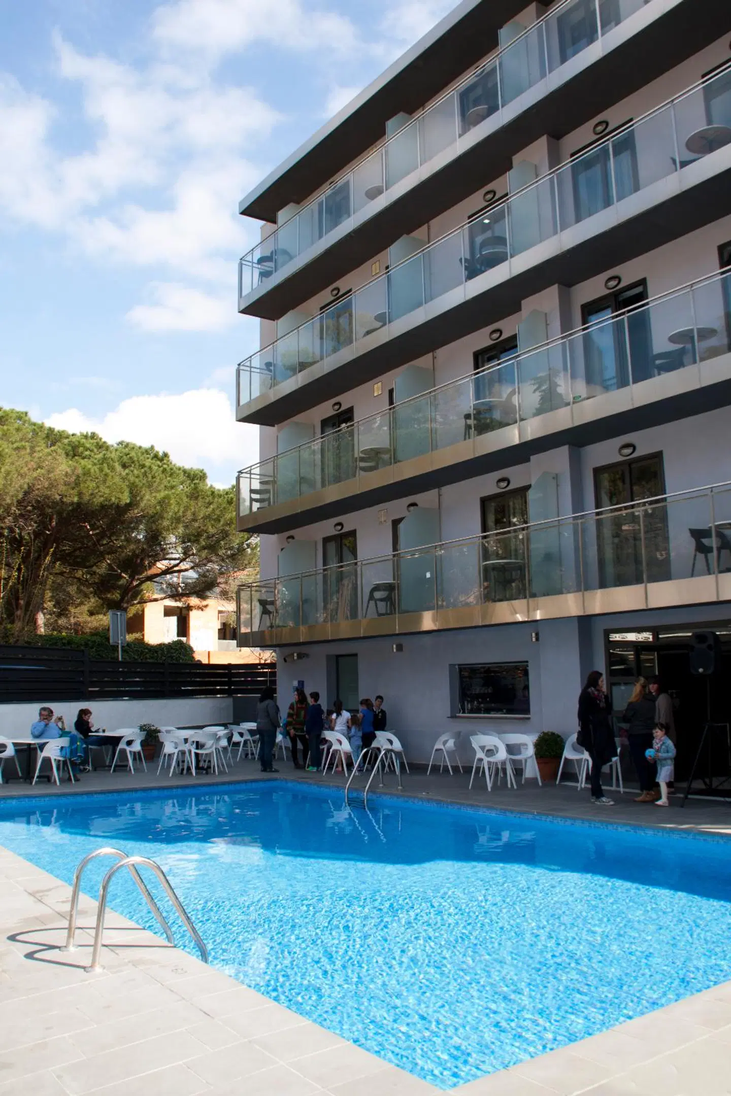 Summer Hotel EXTERIOR