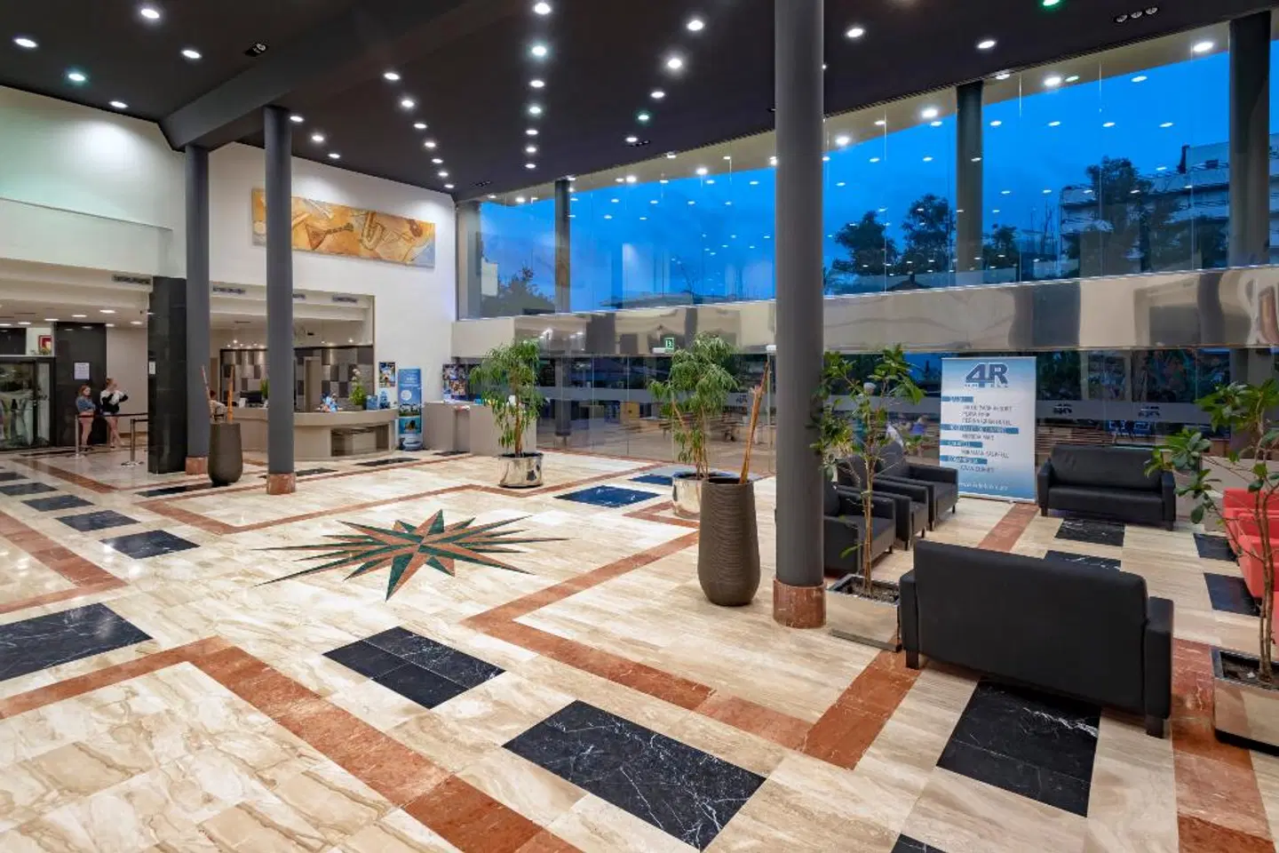 4R Regina Gran Hotel LOUNGE_LOBBY