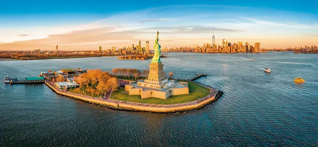 Sehenswürdigkeiten des Ostens EXTERIOR