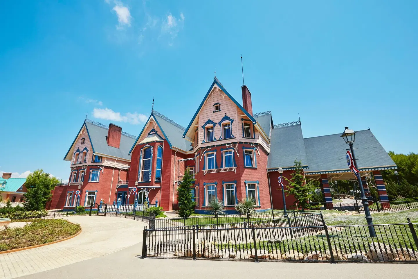 PortAventura Hotel Mansión de Lucy EXTERIOR