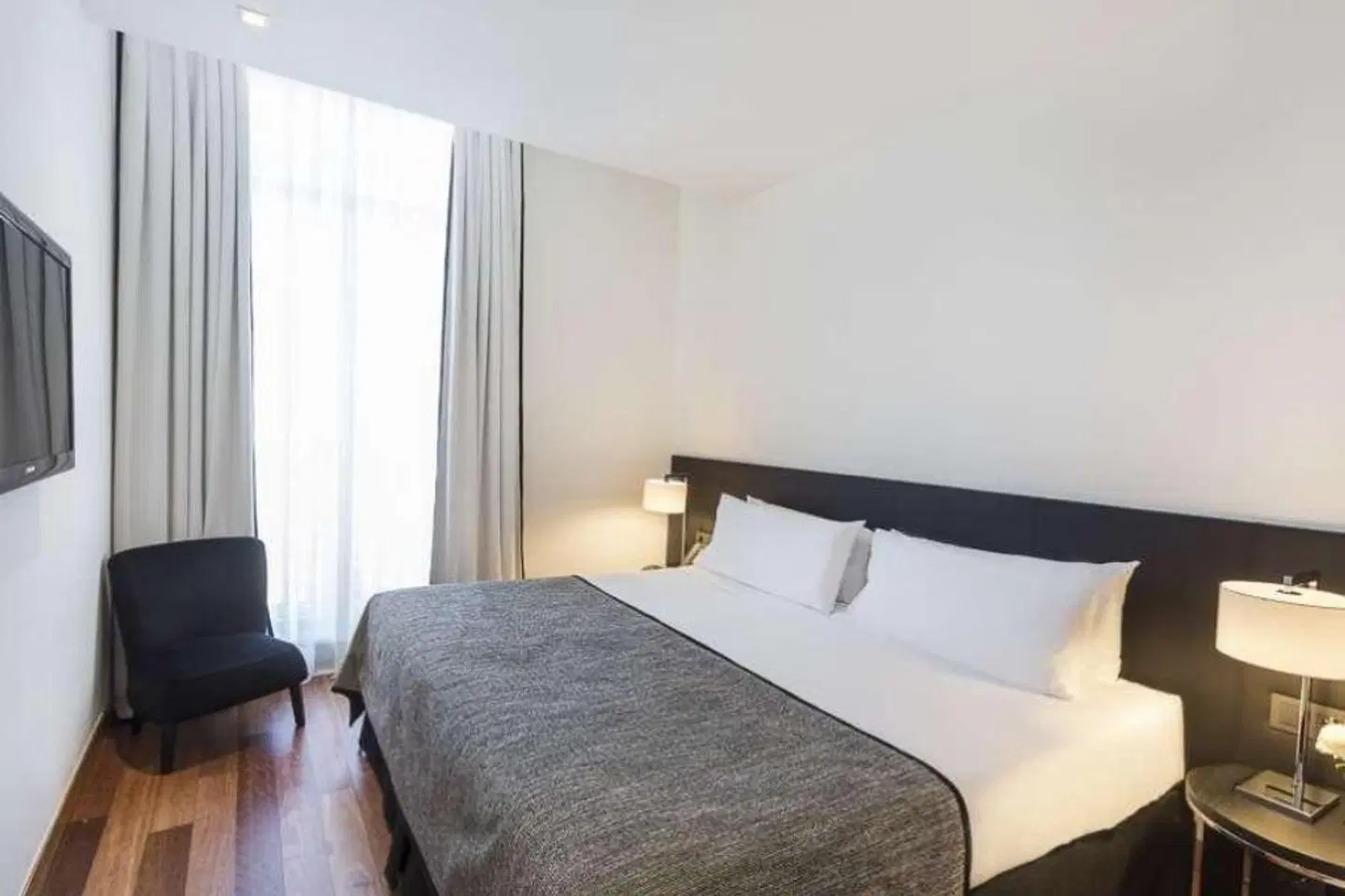 Majestic Residence ROOM_EXAMPLE