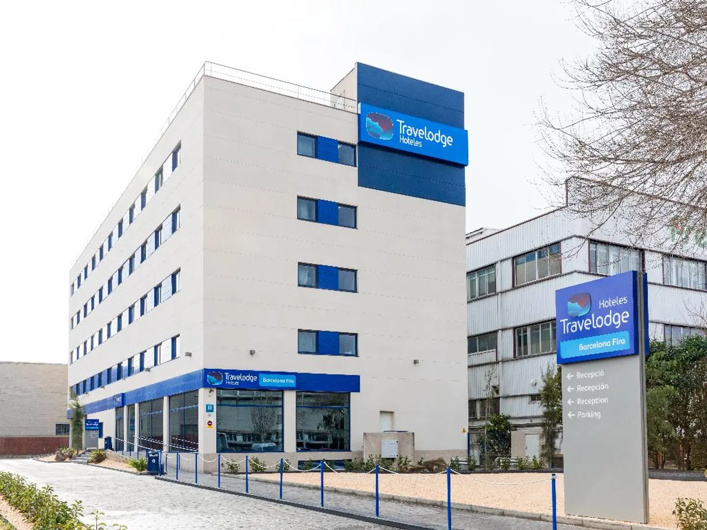 Travelodge Barcelona Fira EXTERIOR