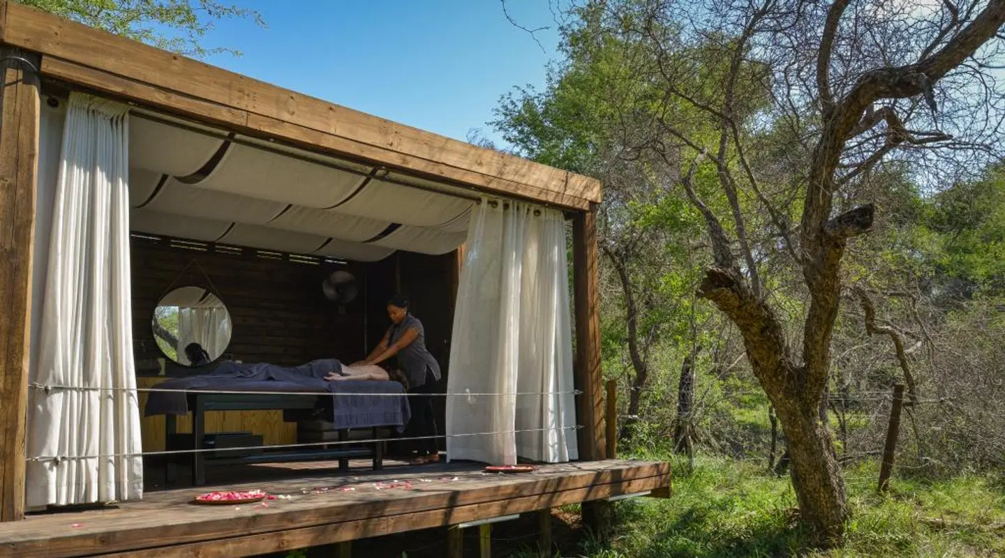Lion Sands Tinga Lodge EXTERIOR