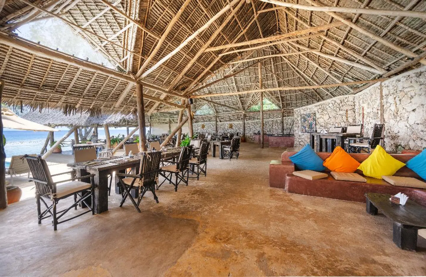 Sunshine Marine Lodge Bar