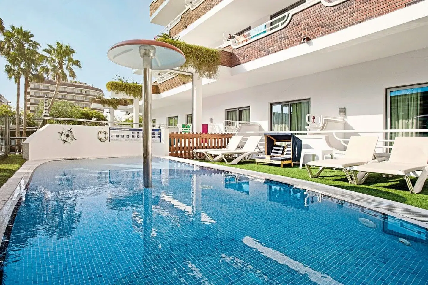 Indalo Park OUTDOOR_POOL